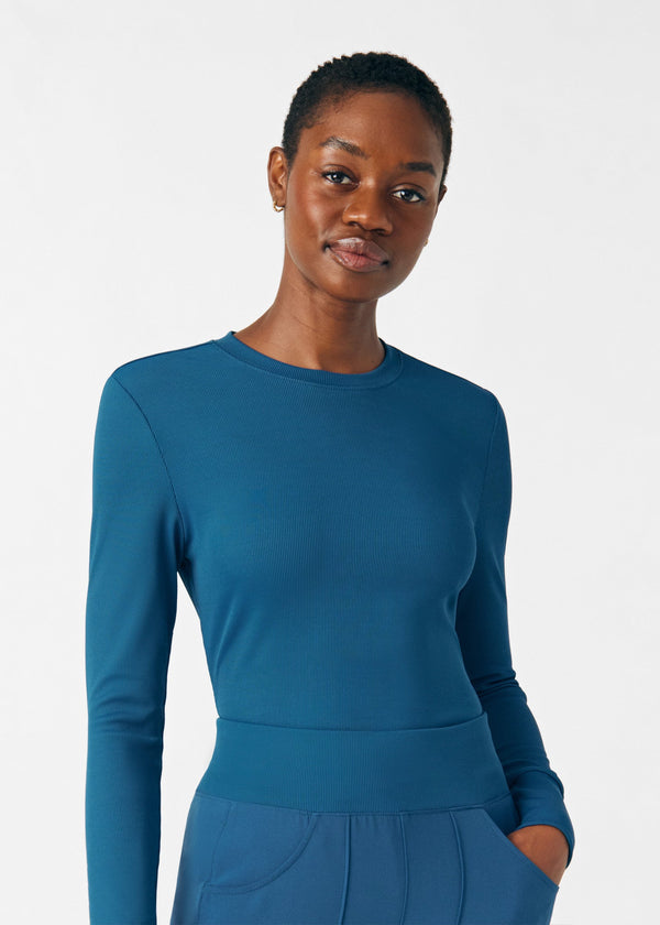 Women's Forward Long-Sleeve Underscrub Tee