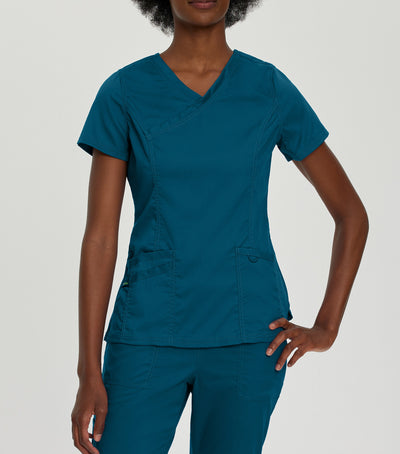 Women's 3 Pocket Scrub Top