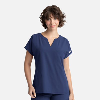 Women's 4 Pocket Momentum Tuckable Dolman Scrub Top